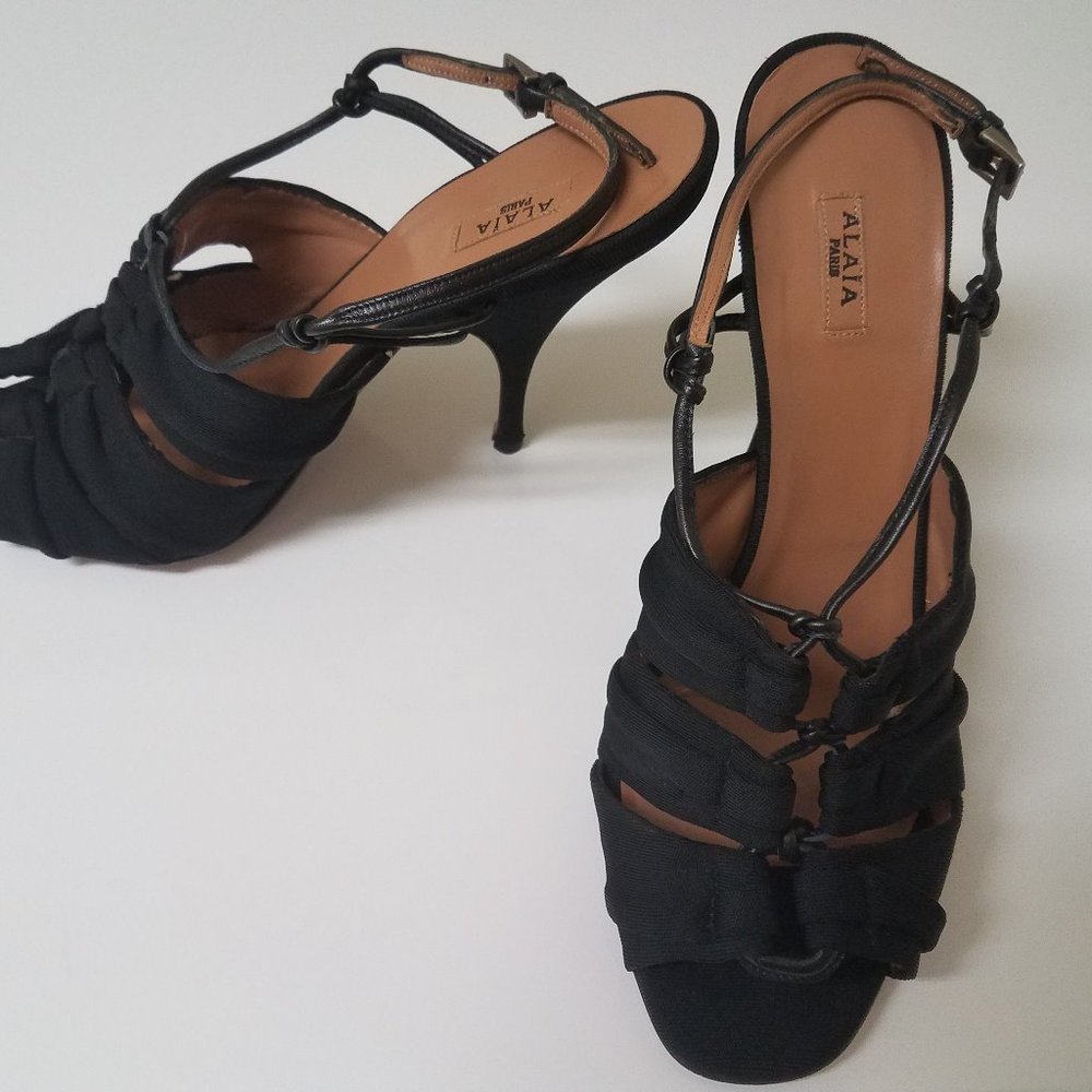 Alaia sling back sandal